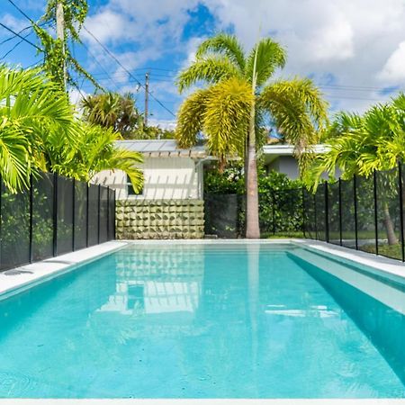 Luxury House 4 Beds Heated Pool W Jaccuzzi Apartment North Bay Village Bagian luar foto
