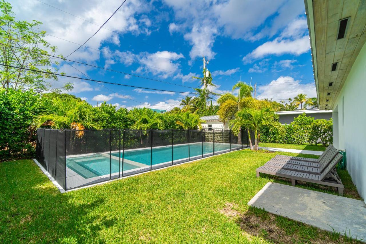 Luxury House 4 Beds Heated Pool W Jaccuzzi Apartment North Bay Village Bagian luar foto
