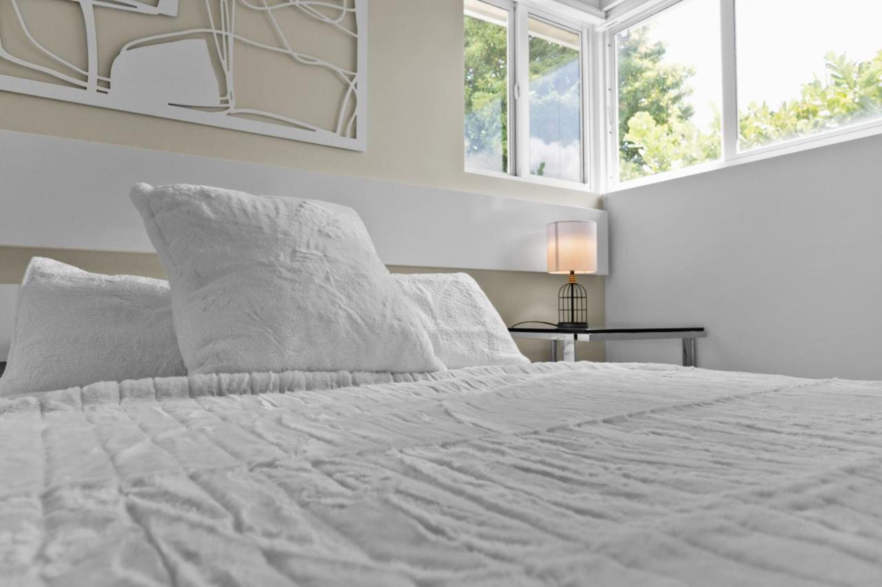 Luxury House 4 Beds Heated Pool W Jaccuzzi Apartment North Bay Village Bagian luar foto