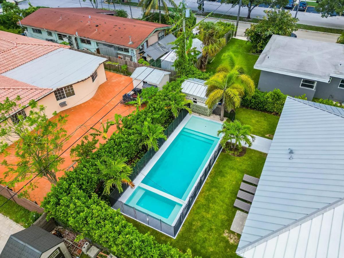 Luxury House 4 Beds Heated Pool W Jaccuzzi Apartment North Bay Village Bagian luar foto
